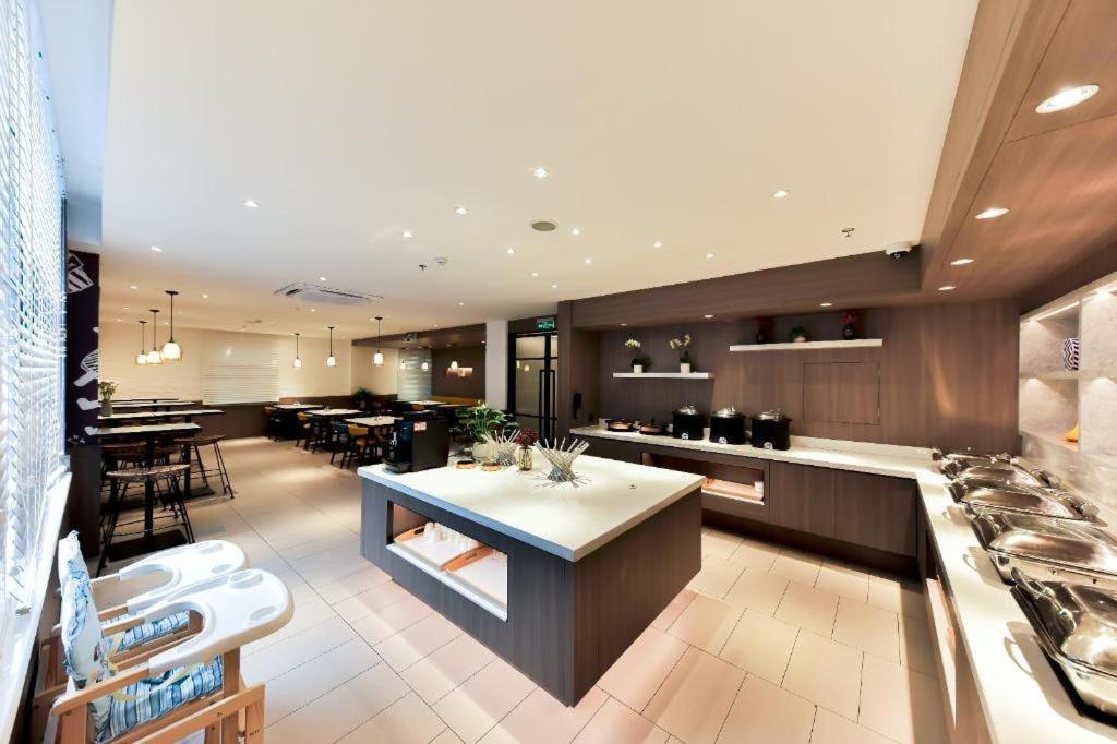 Hanting Premium Hotel Shanghai Hongqiao West Zhongshan Road Exterior foto